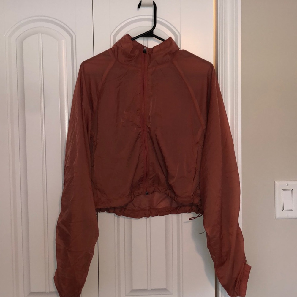 Cropped rain jacket